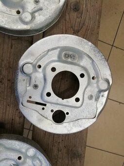 Fiat 126 NT - 4x98 - sada pozinkovaných brzdových štítů - 7