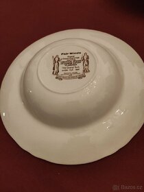 Anglický porcelán Staffordshire, 21 kusů - 7