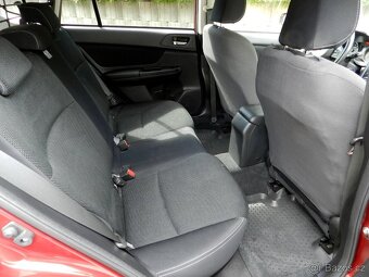 Subaru XV 2.0i 110 kW 1.MAJITEL SERVISKA NOVÁ STK r.v. 2013 - 7