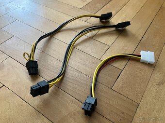Propojovací kabely k PC zdroji pro napájení, redukci/rozšíře - 7