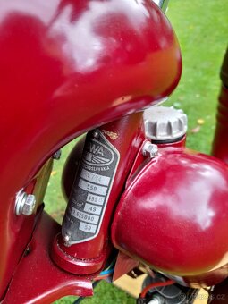 Jawa 550 + náhradní díly - 7