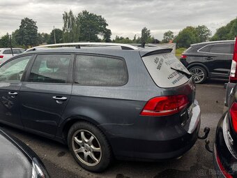 Volkswagen Passat - 7