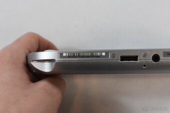 Sony PlayStation Vita Ice Silver Rare PCH-1000 OLED - 7