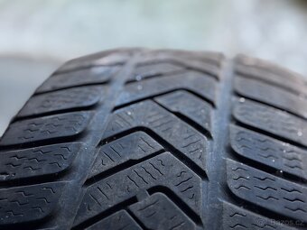 Pirelli Sottozero 3 - 235/35R19 - 2ks na dojetí - 7