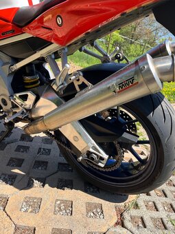Aprilia Tuono - 7