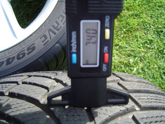 4 XZIMNÍ HLINÍKOVÁ KOLA ŠKODA KAROQ,OCTAVIA IV 215/55 R17.TP - 7