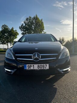 Mercedes B180 - 7