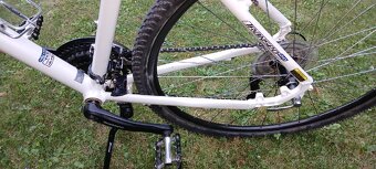GT Transeo 2.0 XL Trekové kolo - 7
