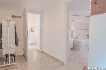 Prodej rodinného domu v obci Lošany - 7