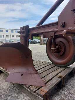 Dvou radliční pluh - 7