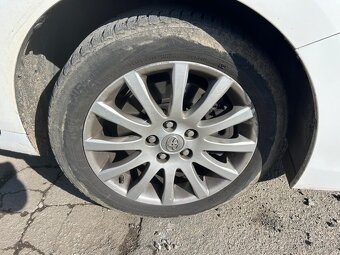 Toyota Verso 2,2 D-4D 110 KW r.v.2011 automat . - 7