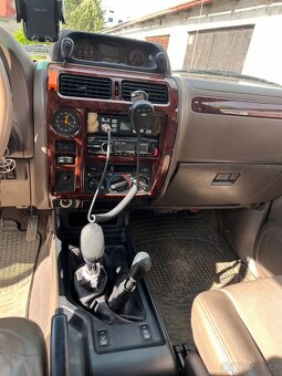 Toyota Land Cruiser - 7