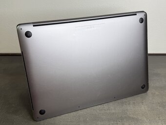 MacBook Pro 15'' 2019 / i7 / 16GB / 512GB SSD / Space Gray - 7