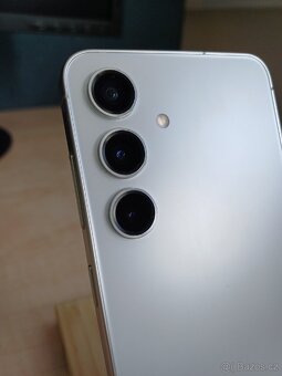 Samsung S24, málo používaný - 7