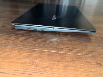 Asus ZenBook Duo 14 UX482EAR - 7