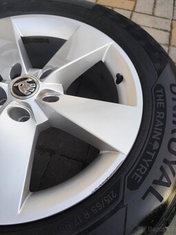 ALU 5x112 r17 ŠKODA + 215/65/17 - PĚKNÁ SADA - 7