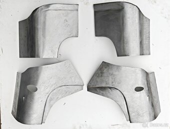 Lem zadního blatníku Tatra 603 - 7