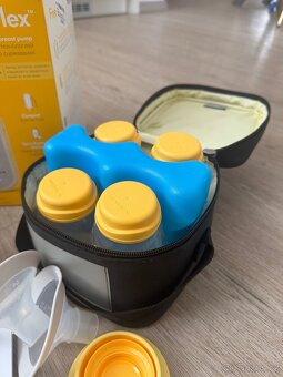 Odsávačka mléka Medela double freestyle flex - 7