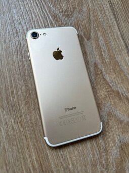 Apple iPhone 7 128GB Zlatý - 7