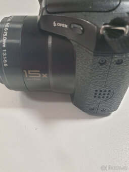 Fujifilm FinePix S1600, 12 Mpix, zoom: 15 x - 7