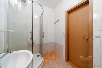 Příjemný byt s balkonem v atraktivní lokalitě. - 7