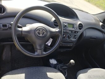 Toyota Yaris 1.0 VVTI - 7