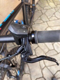 Cube Reaction Eagle Hybrid 500 - 7