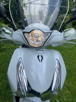 Honda SH 125i - 7