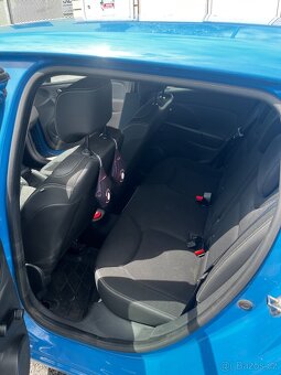 Renault Clio - 7