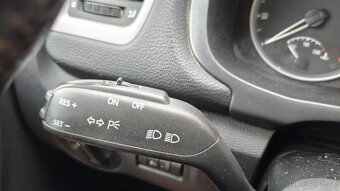 Škoda Fabia II, 1.4 MPI 63kW - Climatronic, tempomat - 7