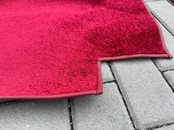 Volha Gaz 24, nové koberce - 7