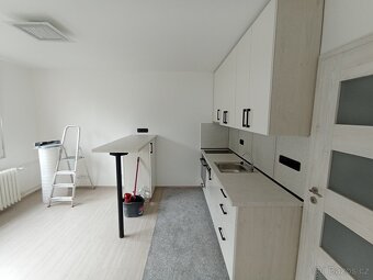 Pronájem krásného 2+kk nedaleko centra Lbc - 7
