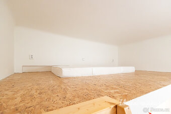 Pronájem bytu 1+kk, Na spojce, Vršovice, 14000 Kč/měs, 18 m2 - 7