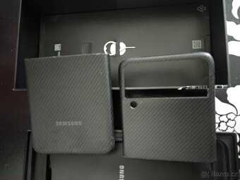 Samsung z flip3 5g - 7