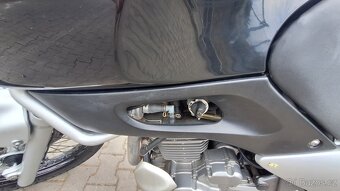 Suzuki XF 650 Freewind - 7