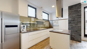 Prodej bytové jednotky 3+kk, 102m2, sklep 4m2, prostorná ter - 7