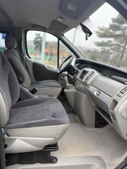 Renault Trafic 2.0 dCi 84 kW | Manuál | 7 míst | 2007 - 7