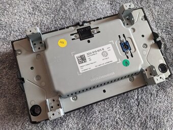 Orig. 6,5" display radia pro VW (3G0919605B) - 7