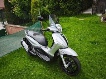 Piaggio Beverly 350 i.e. ABS/ASR Sport Touring (2016) po ser - 7
