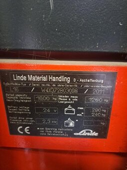 Vysokozdvižný vozík Linde L16 s nabíječkou - 7