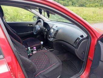 Hyundai i30 1.6 TDI tažné bez koroze spotřeba 5 l nafty - 7