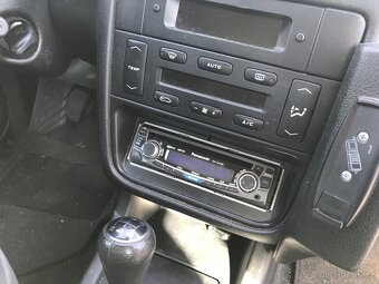 Peugeot 406 2,0HDI 2001 66kW - pouze nahradni dily - 7