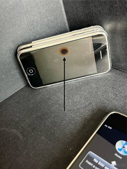 iPhone 2G (1. generace) – 3 kusy - 7