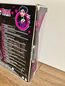 Monster high ředitelka Krváková a kůň - 7