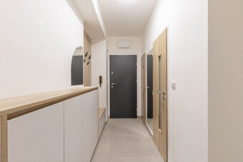 Prodej světlého bytu 2+1 (60 m²) v Rosicích u Brna - 7