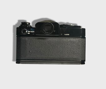 Canon F-1 + objektiv FL 28mm f/3.5 - 7