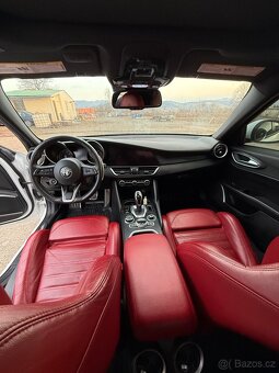 2022 Alfa Rómeo Giulia 280hp - 7