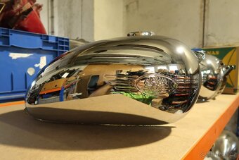 Nádrže Jawa ČZ - 7