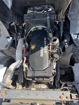 Iveco Stralis 2013 euro V - 7