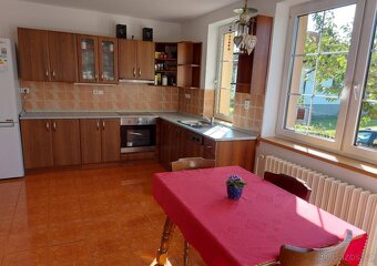 Rodinný dům na prodej - 5+kk, 816 m2 pozemek - 7